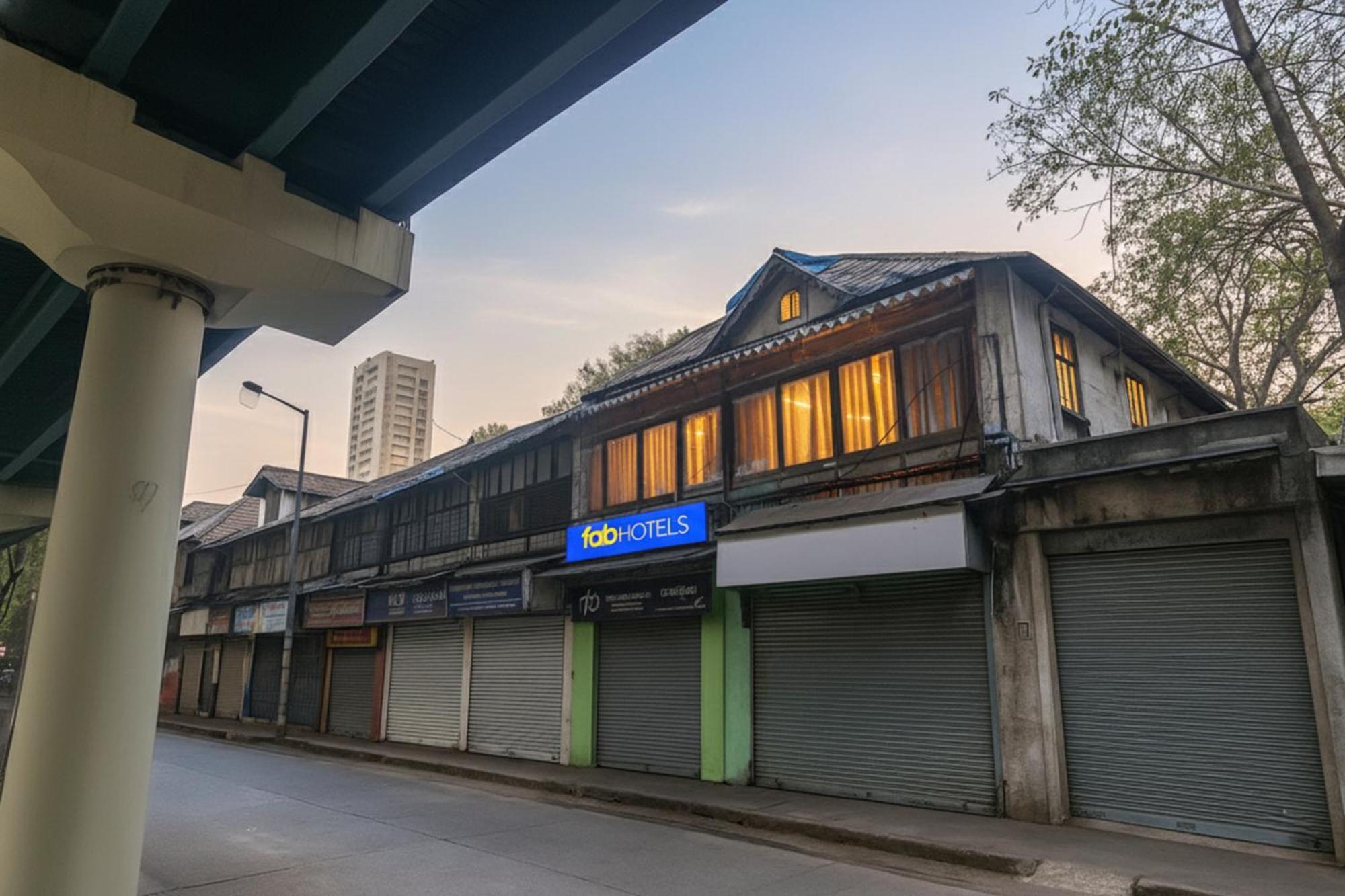 Fabhotel Malali Residency, Mumbai